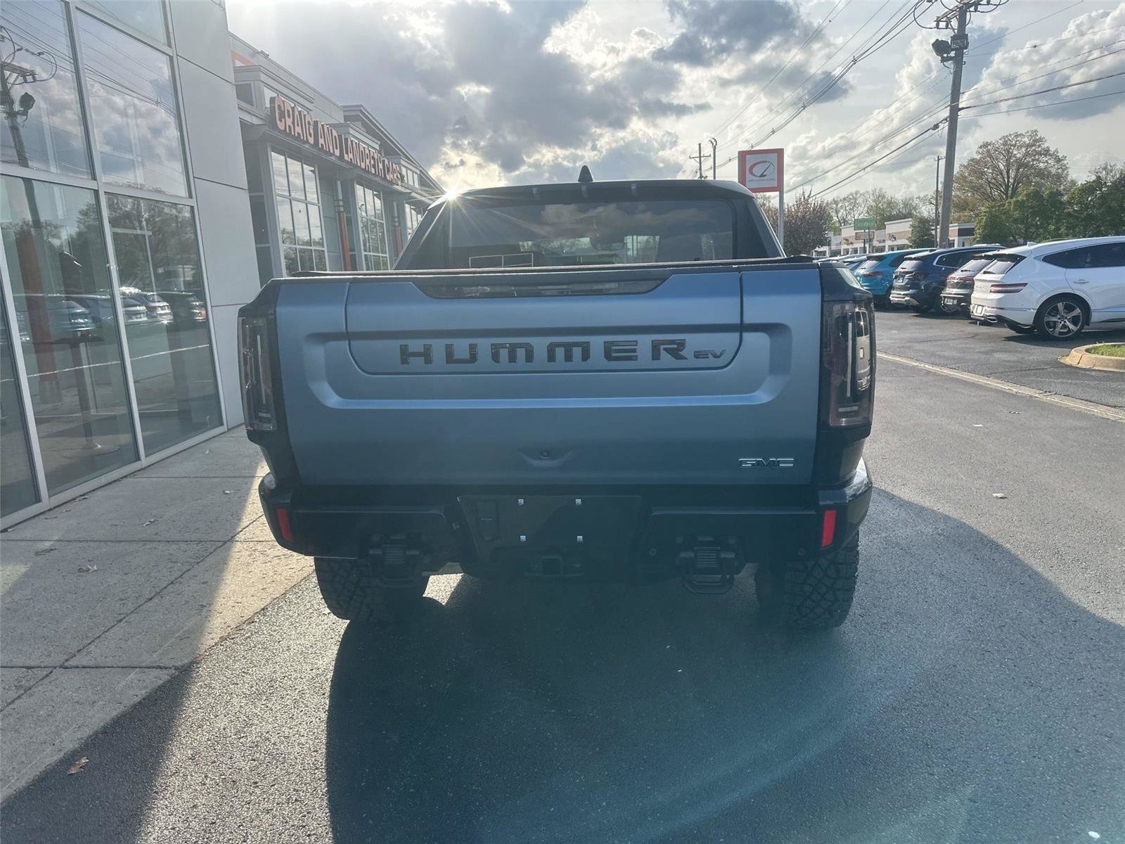 Used 2024 GMC Hummer EV 3X w/ Omega Edition AWD/4WD image 6