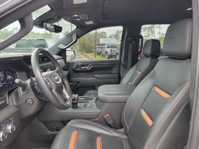 Used 2024 GMC Sierra 1500 AT4 w/ Technology Package image 8