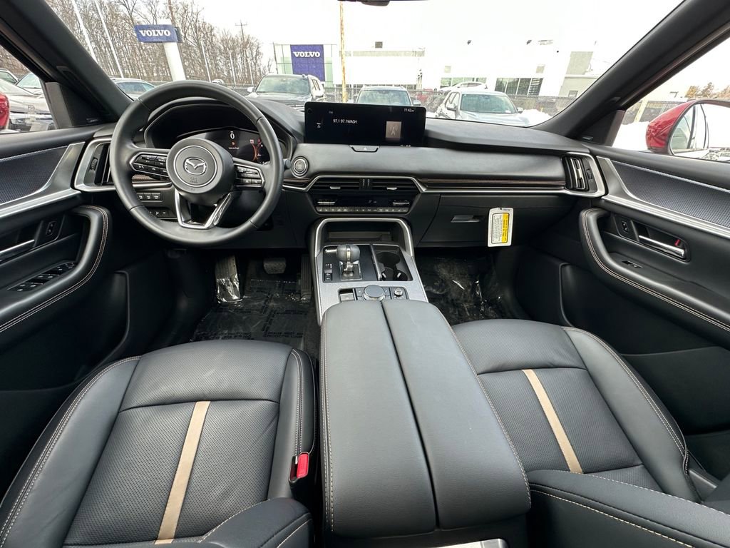 Certified 2025 MAZDA CX-90 3.3 Turbo S w/ Premium Package image 24