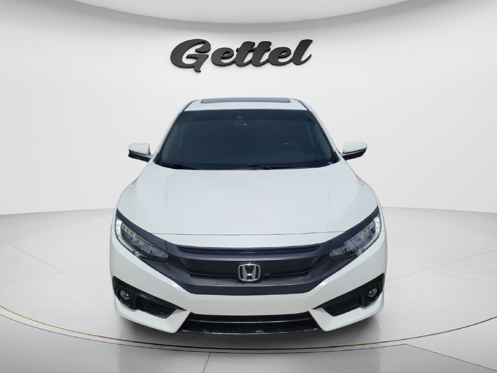 Used 2018 Honda Civic Touring image 2