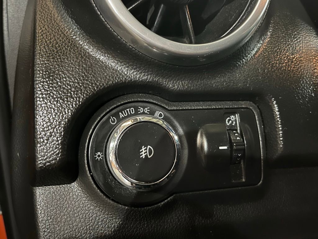 Used 2016 Chevrolet Trax LTZ image 19