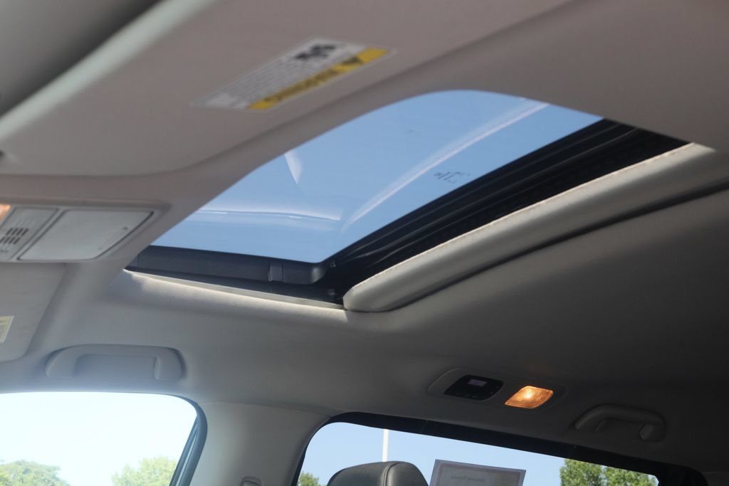 Used 2025 Honda Odyssey EX-L image 3