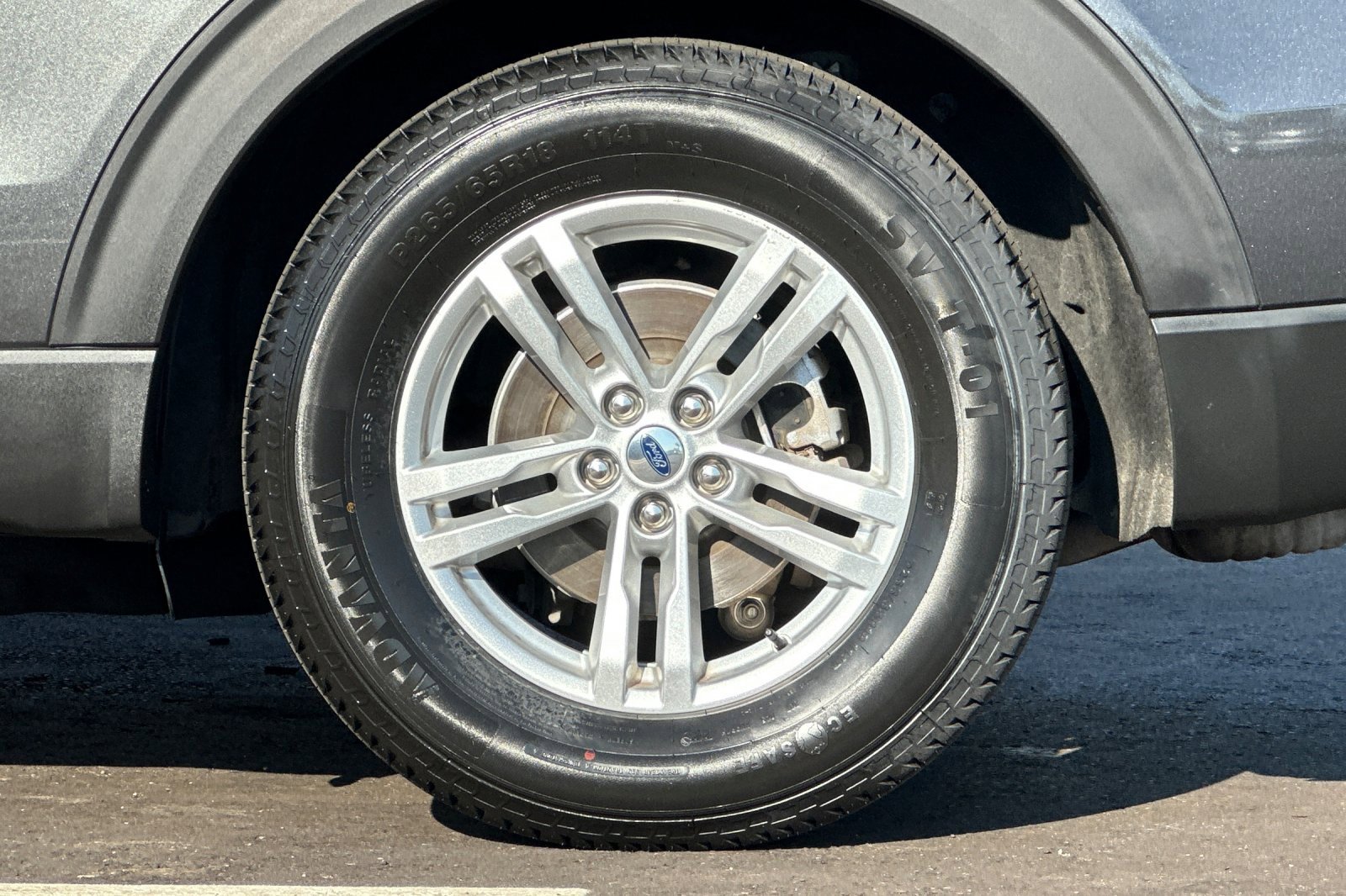 Used 2020 Ford Explorer XLT image 37