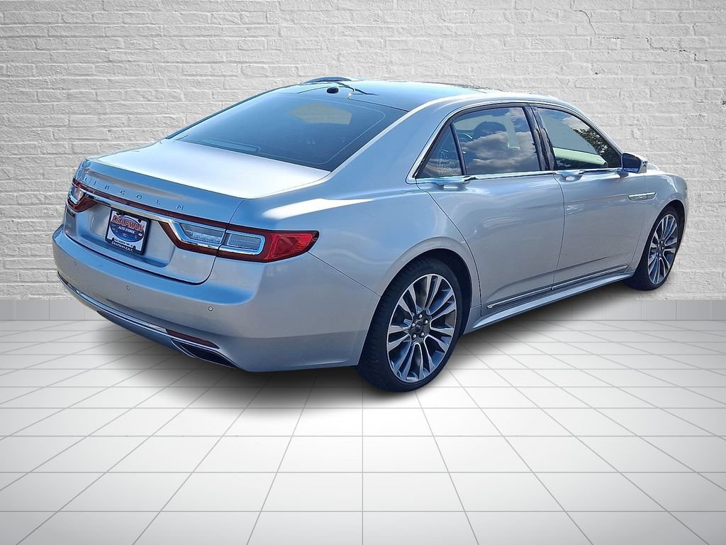 Used 2017 Lincoln Continental Reserve AWD/4WD image 4