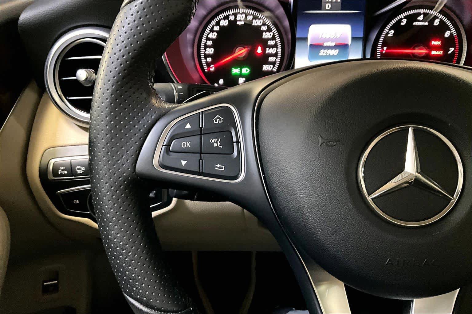 Used 2018 Mercedes-Benz GLC 300 4MATIC image 24