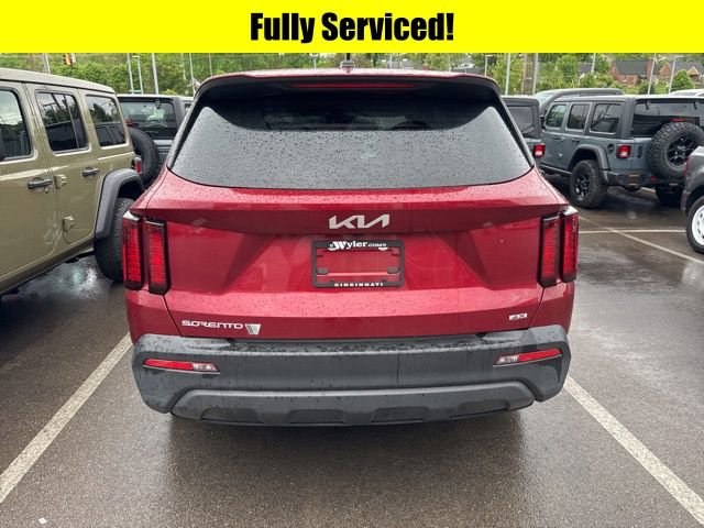 Used 2023 Kia Sorento LX AWD/4WD image 5