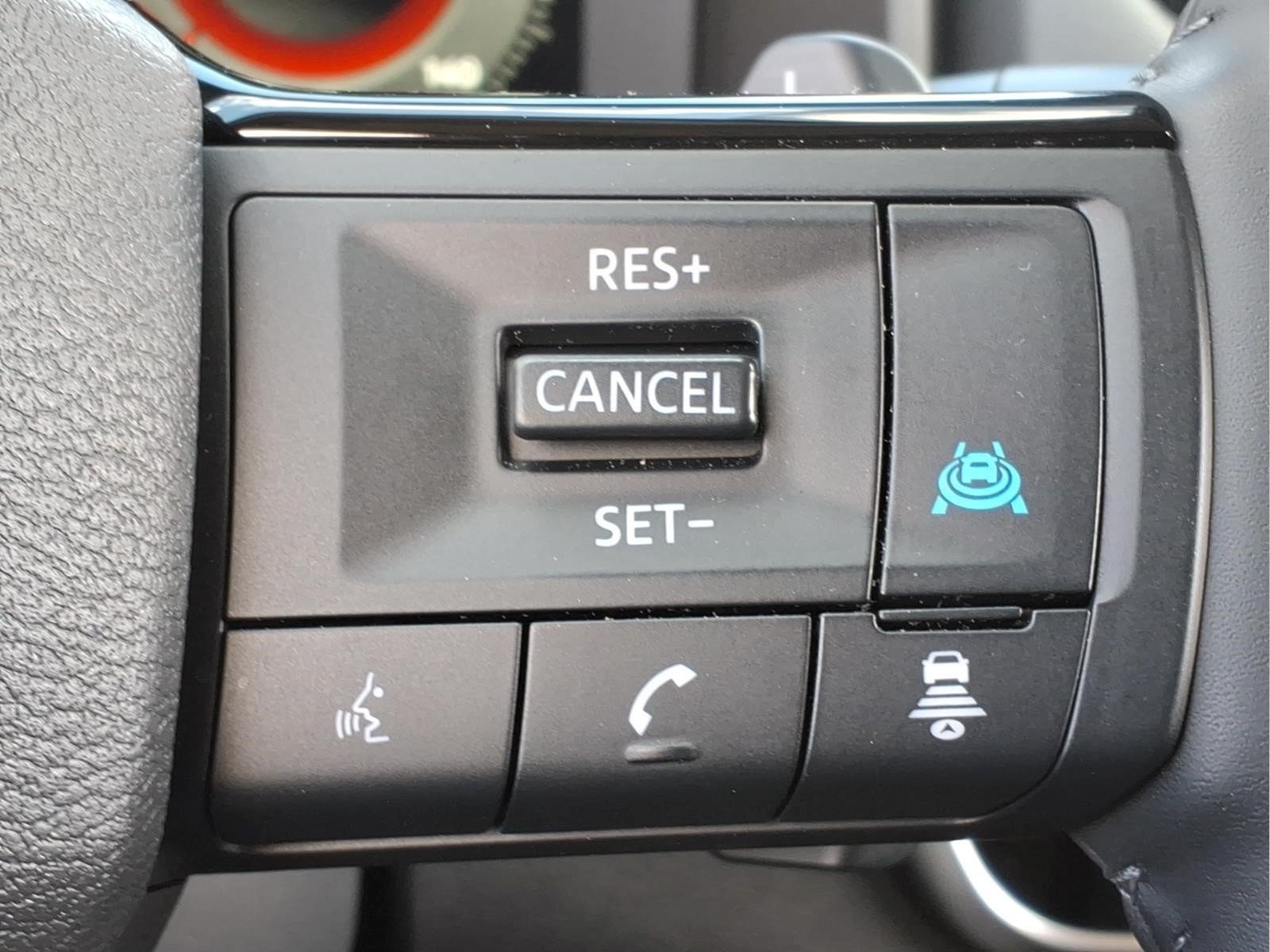 Certified 2025 Nissan Rogue Platinum w/ Platinum Premium Package AWD/4WD image 25