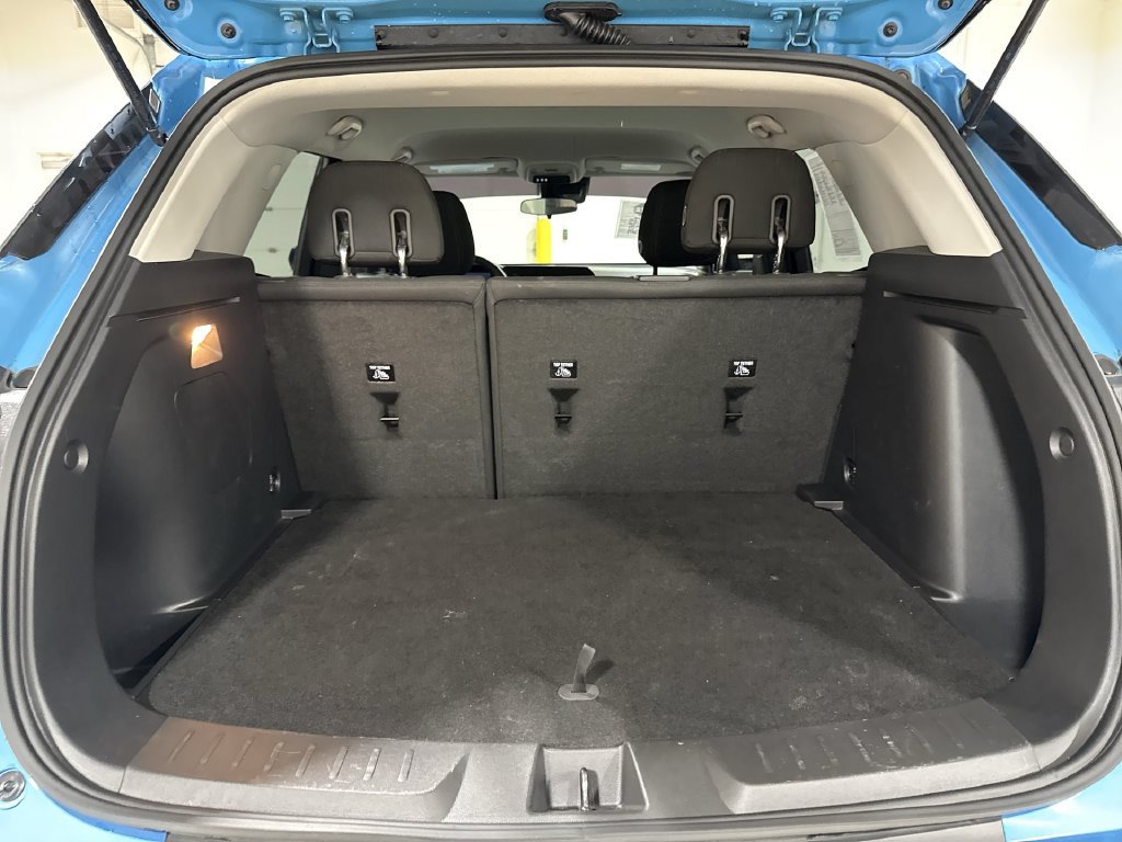 Used 2025 Chevrolet TrailBlazer LT FWD image 23