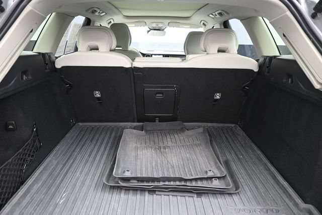 Used 2024 Volvo XC60 B5 Ultimate w/ Protection Package Premier AWD/4WD image 33