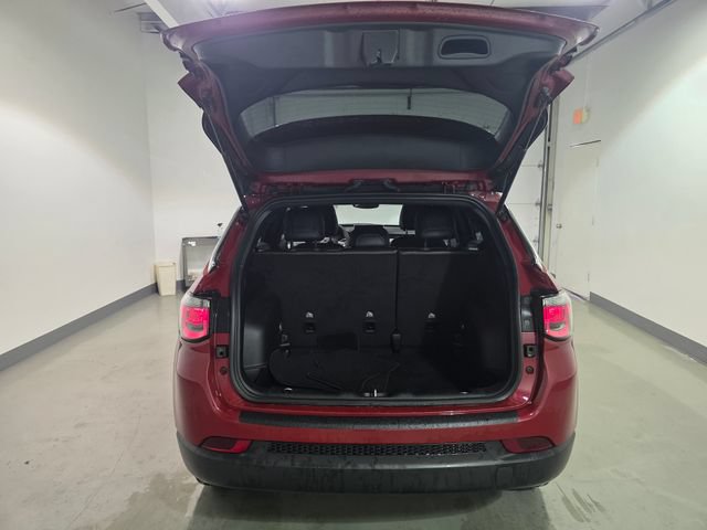 Used 2023 Jeep Compass Latitude AWD/4WD image 8