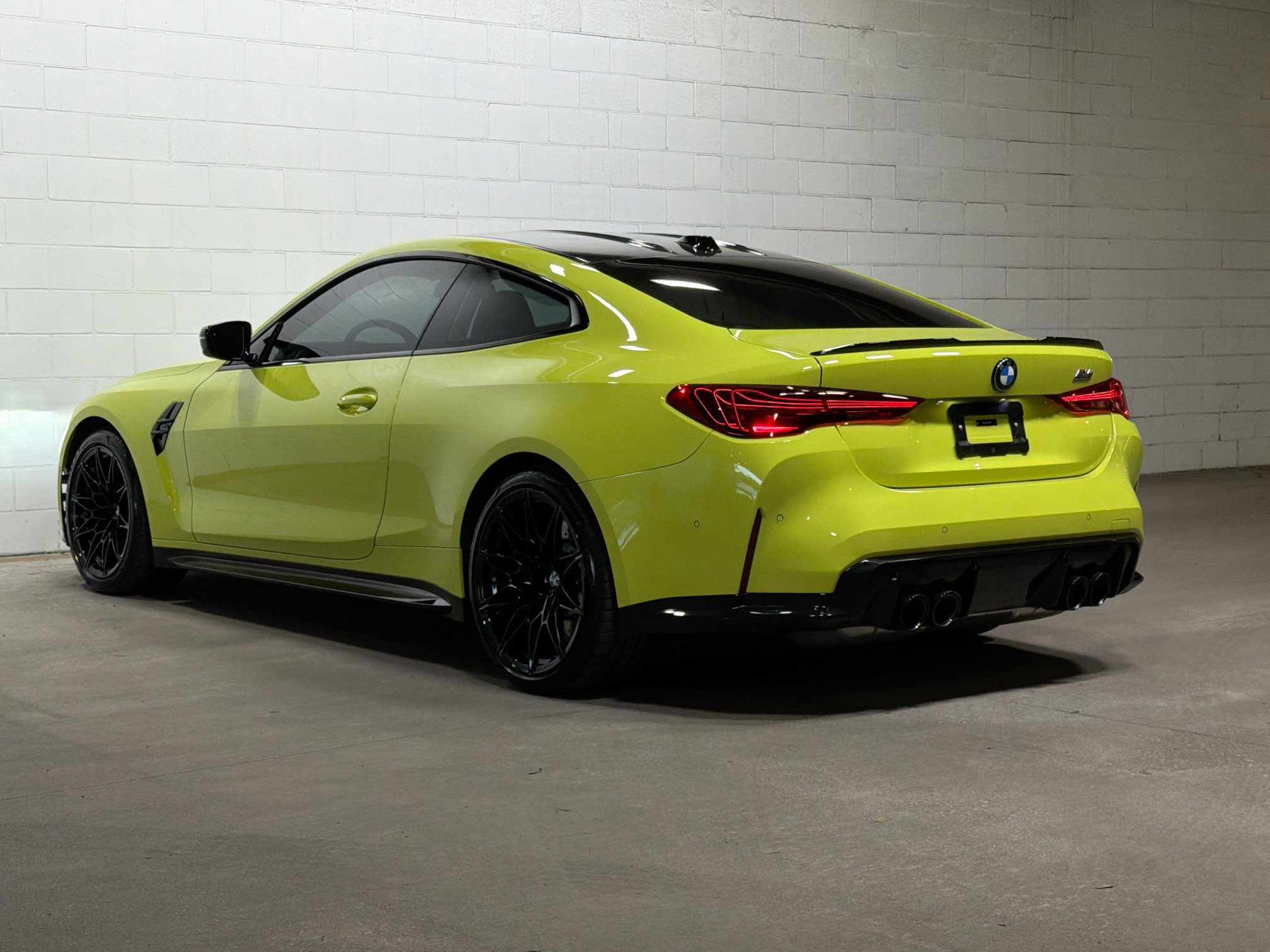 Used 2025 BMW M4 Competition image 3