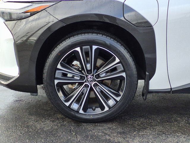 Used 2024 Toyota bZ4X Limited image 25