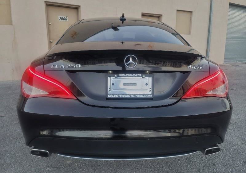 Used 2014 Mercedes-Benz CLA 250 4MATIC image 4