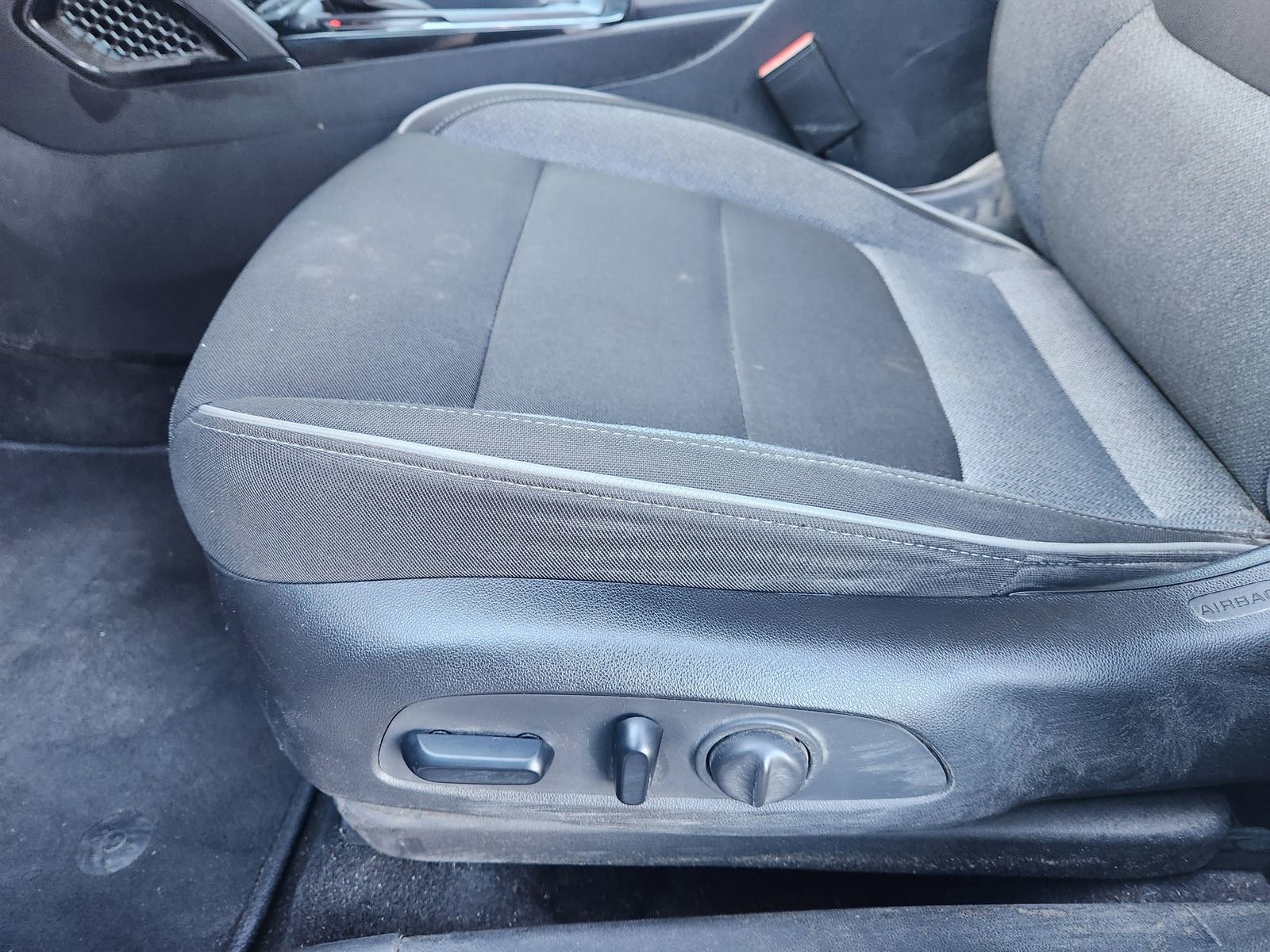 Used 2022 Chevrolet TrailBlazer LT image 29