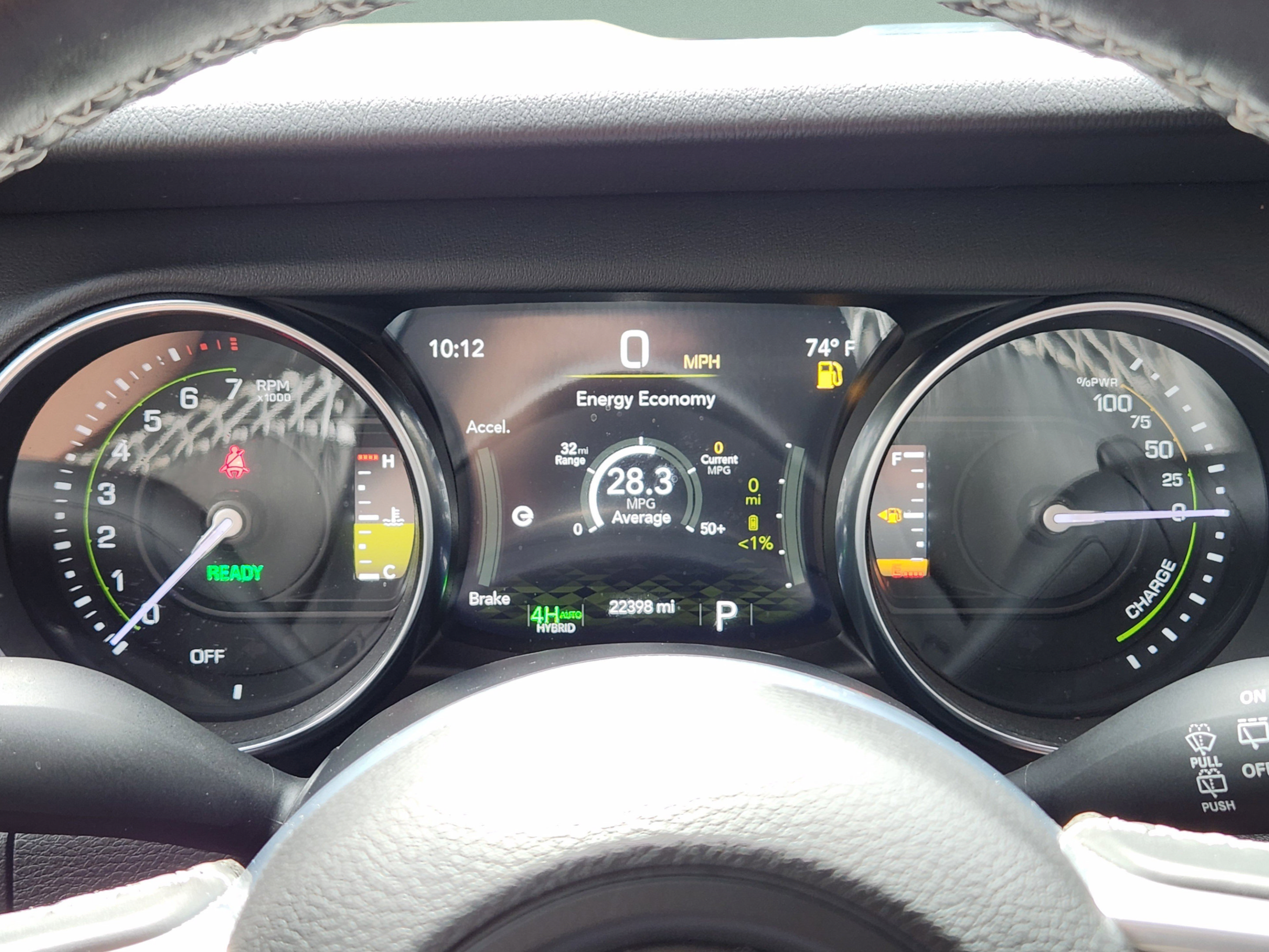 Used 2022 Jeep Wrangler Unlimited Sahara w/ Cold Weather Group AWD/4WD image 9