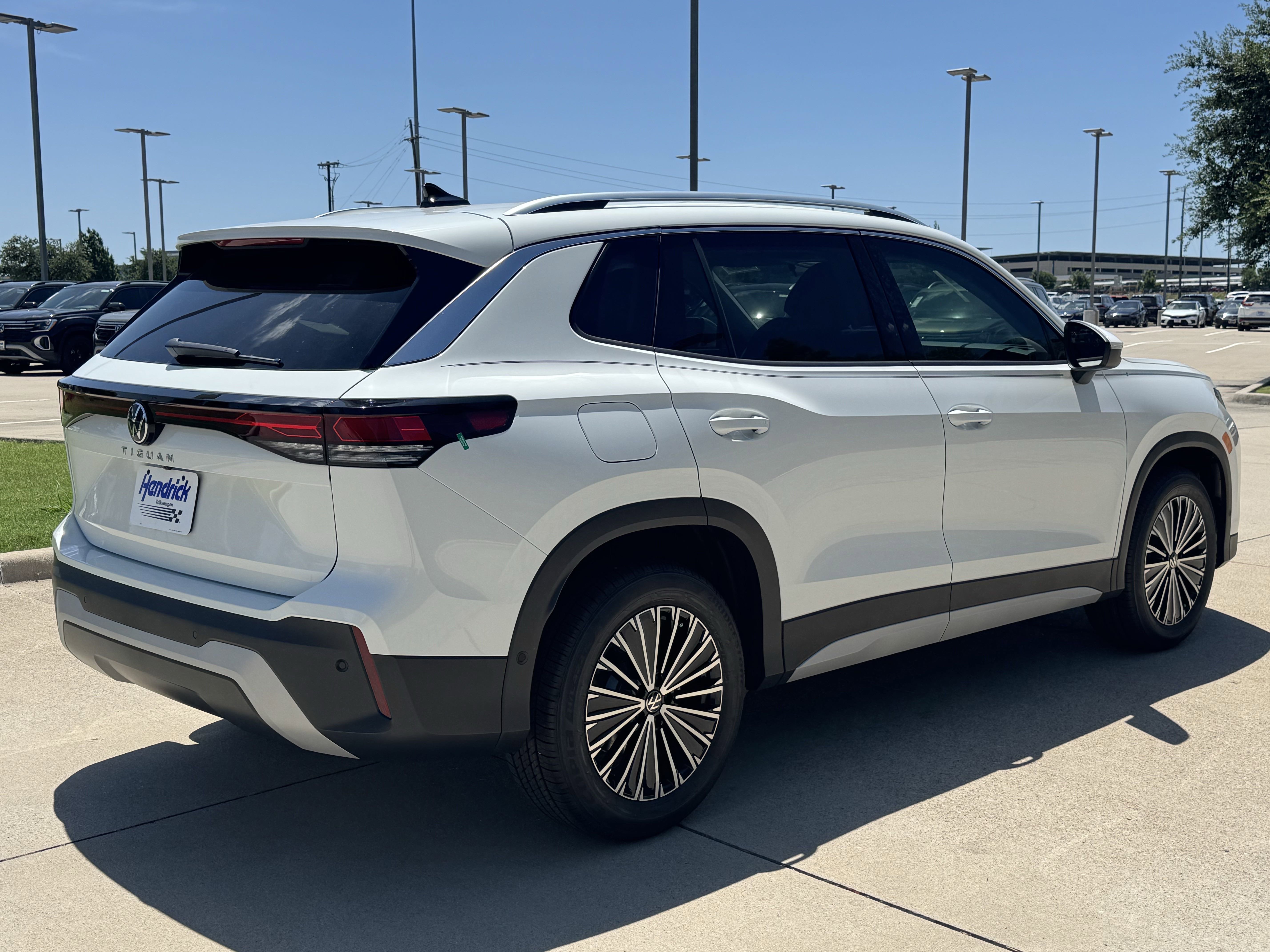 Used 2026 Volkswagen Tiguan S FWD image 34