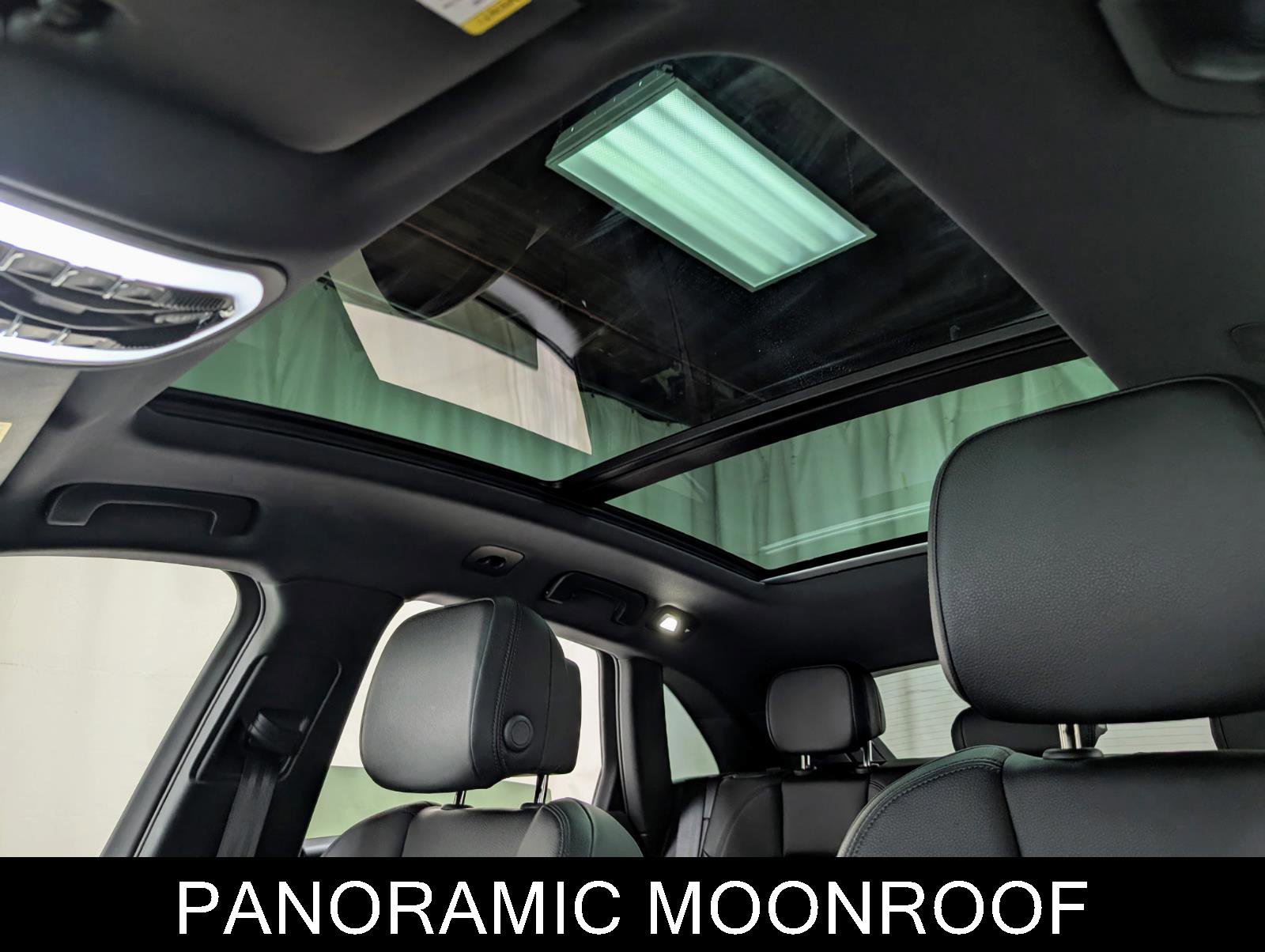 Used 2025 Porsche Macan image 16