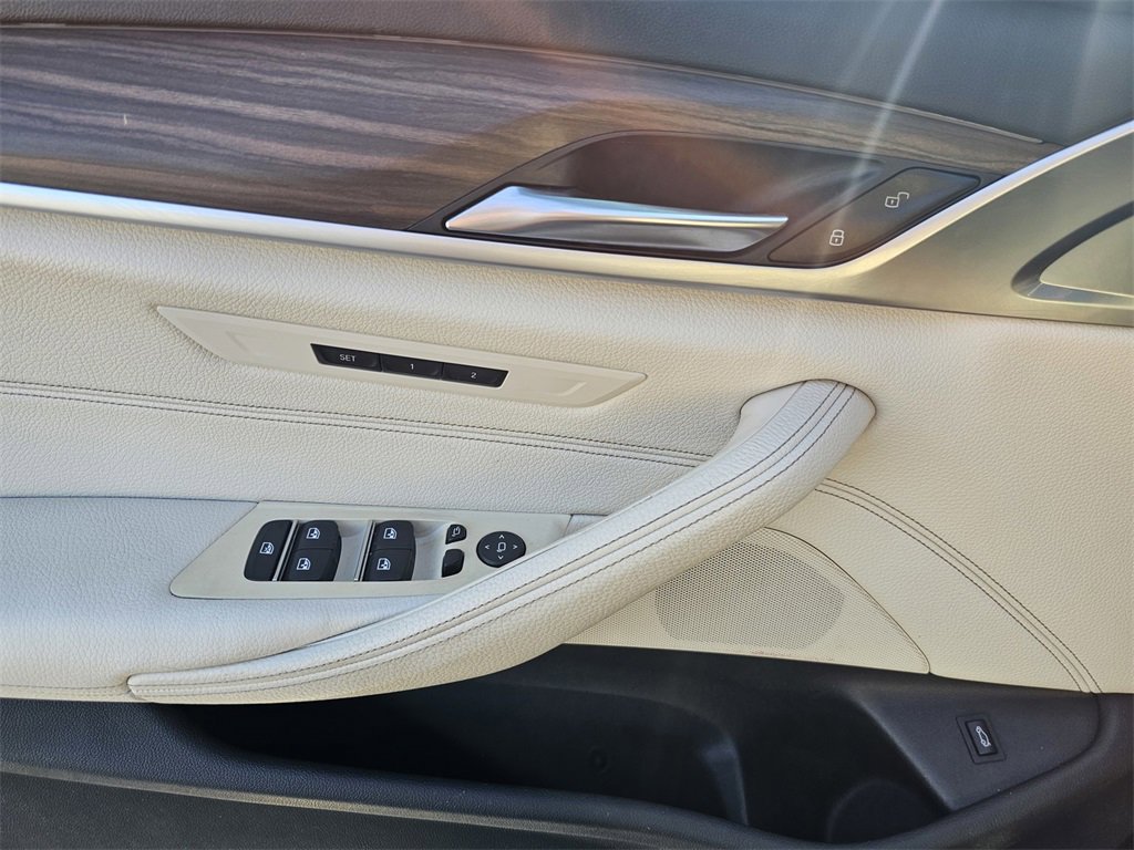 Used 2017 BMW 530i 530i image 16