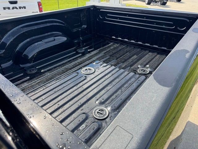 New 2026 RAM 2500 Laramie AWD/4WD image 34