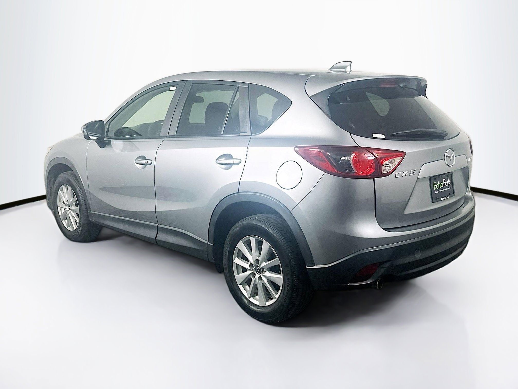 Used 2015 MAZDA CX-5 Touring w/ Bose/Moonroof Package FWD image 5