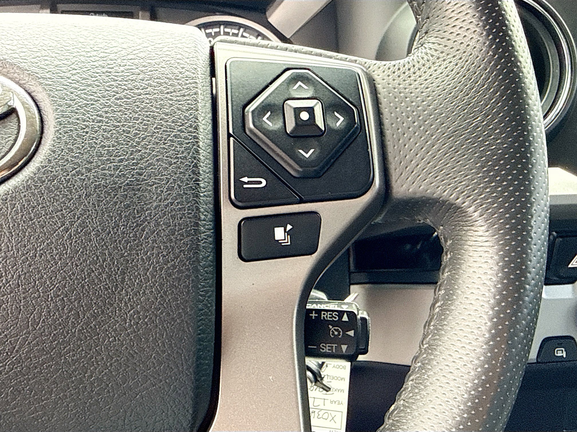 Used 2017 Toyota Tacoma SR5 w/ Tow Package RWD image 35