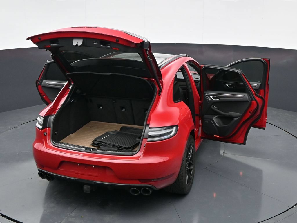 Used 2021 Porsche Macan GTS w/ Sport Chrono Package AWD/4WD image 53