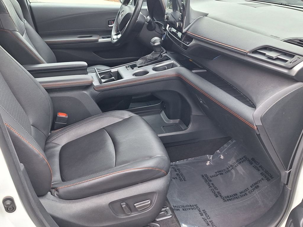 Used 2023 Toyota Sienna XSE w/ XSE Plus Package image 24