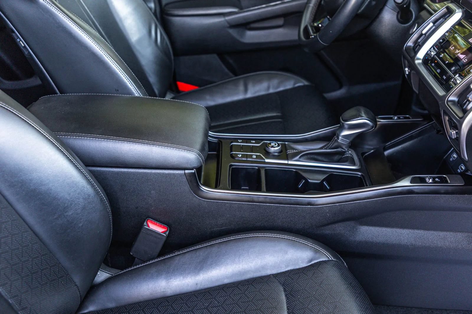Used 2023 Kia Sorento S w/ Panoramic Sunroof Package FWD image 42