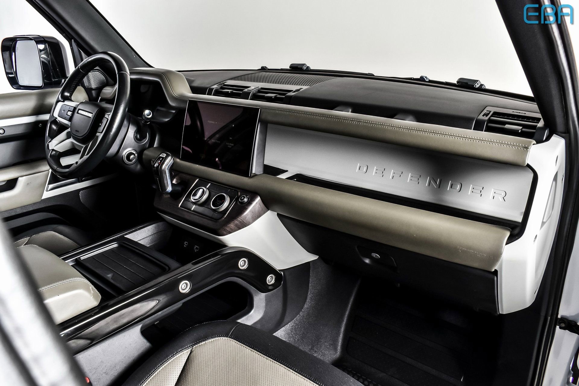 Used 2022 Land Rover Defender 110 X-Dynamic HSE image 26