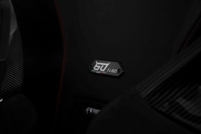 Used 2024 Lamborghini Huracan EVO image 27