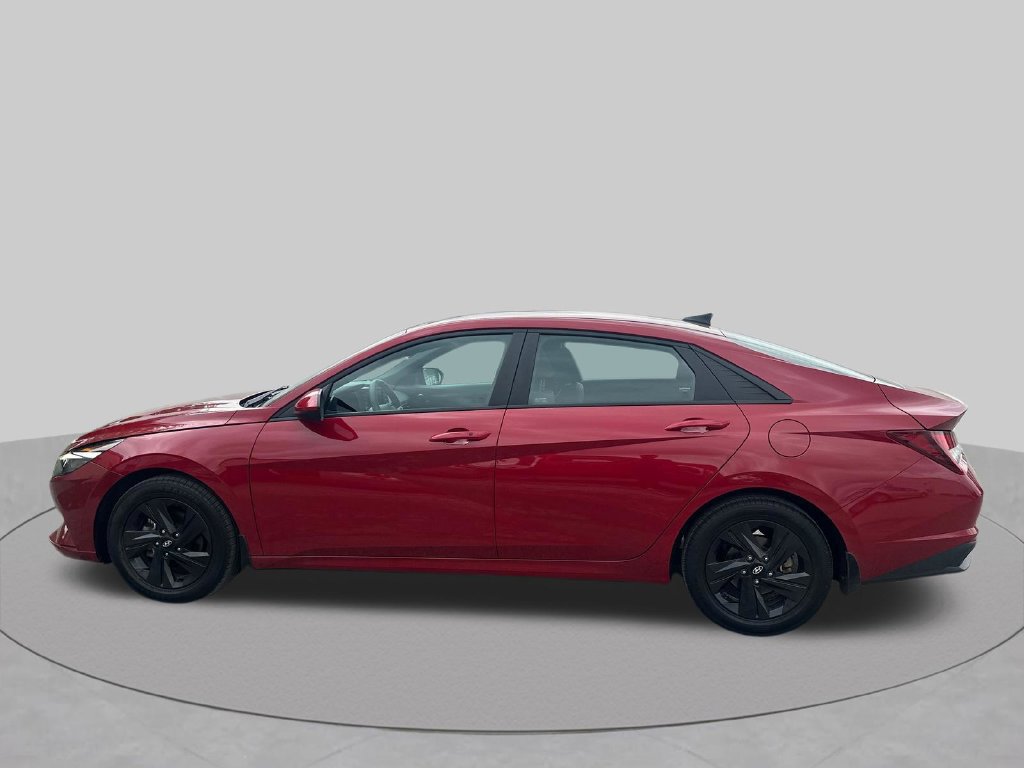 Used 2023 Hyundai Elantra SEL FWD image 31