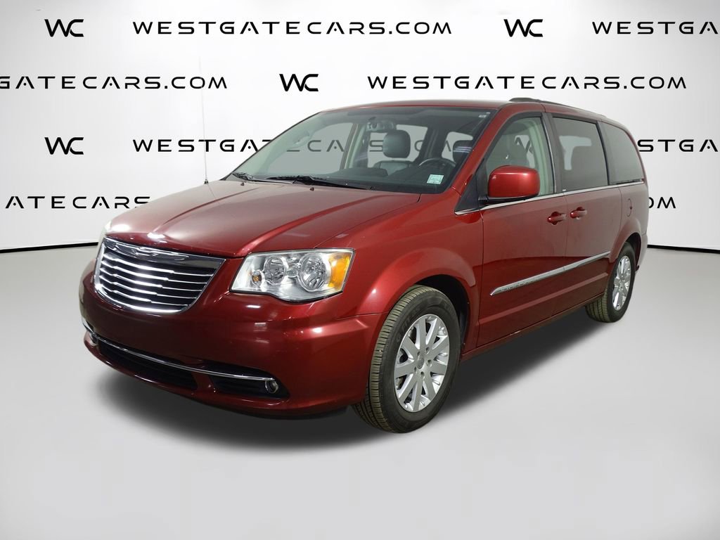 Used 2014 Chrysler Town & Country Touring image 1