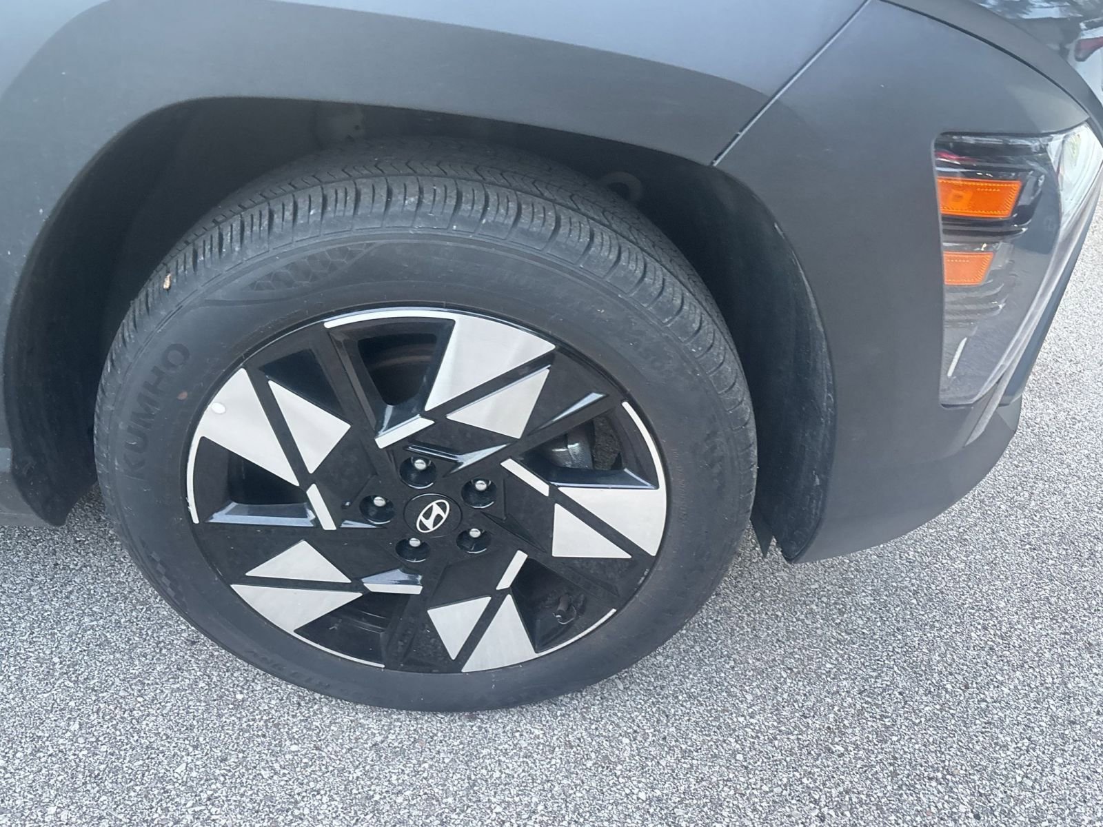 Used 2025 Hyundai Kona SEL image 8