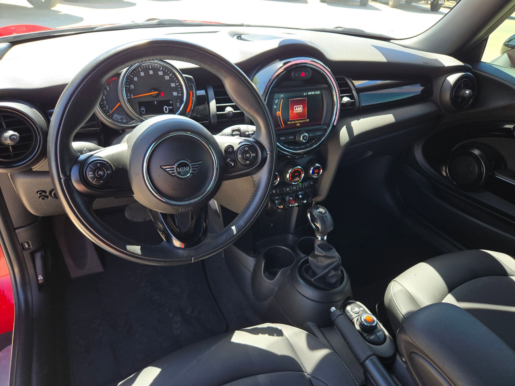 Used 2019 MINI Cooper 2-Door Hardtop image 15
