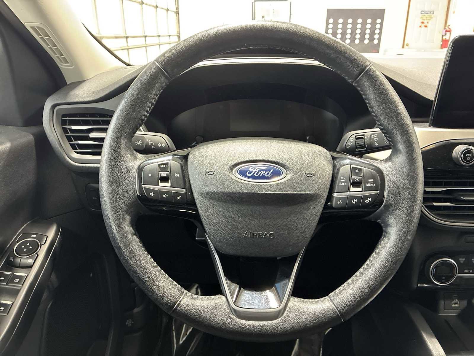 Used 2021 Ford Escape SEL AWD/4WD image 11