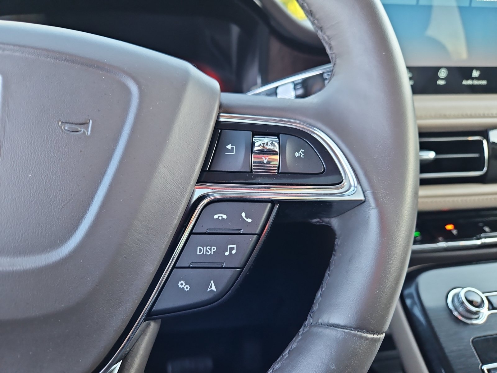 Used 2021 Lincoln Nautilus Reserve AWD/4WD image 26