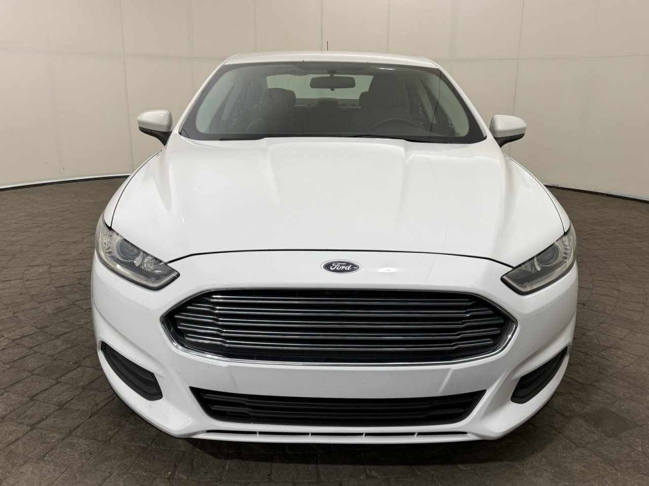 Used 2015 Ford Fusion S FWD image 2