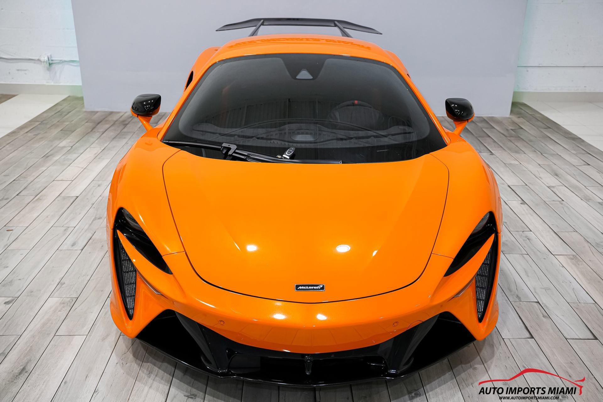 Used 2023 McLaren Artura image 32