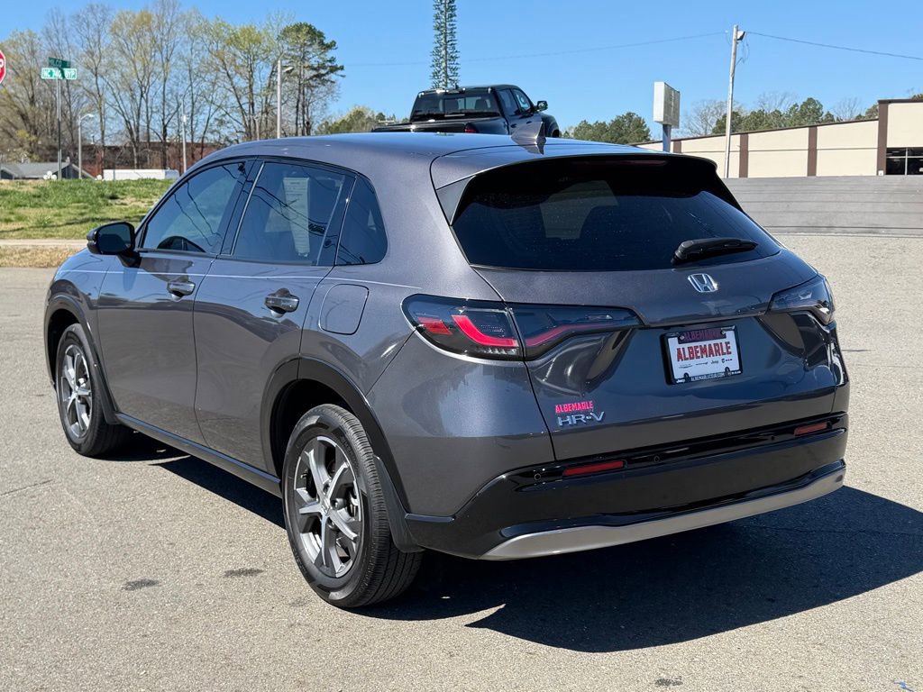 Used 2025 Honda HR-V EX-L image 6