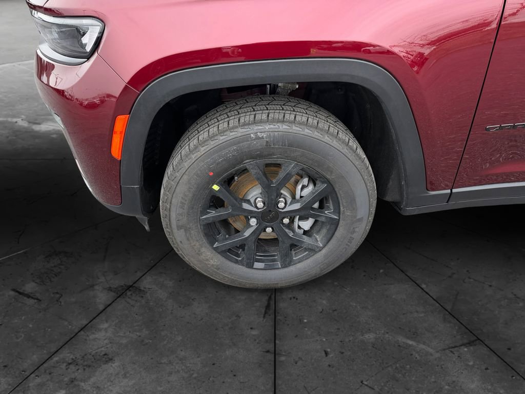 New 2026 Jeep Grand Cherokee Laredo image 14