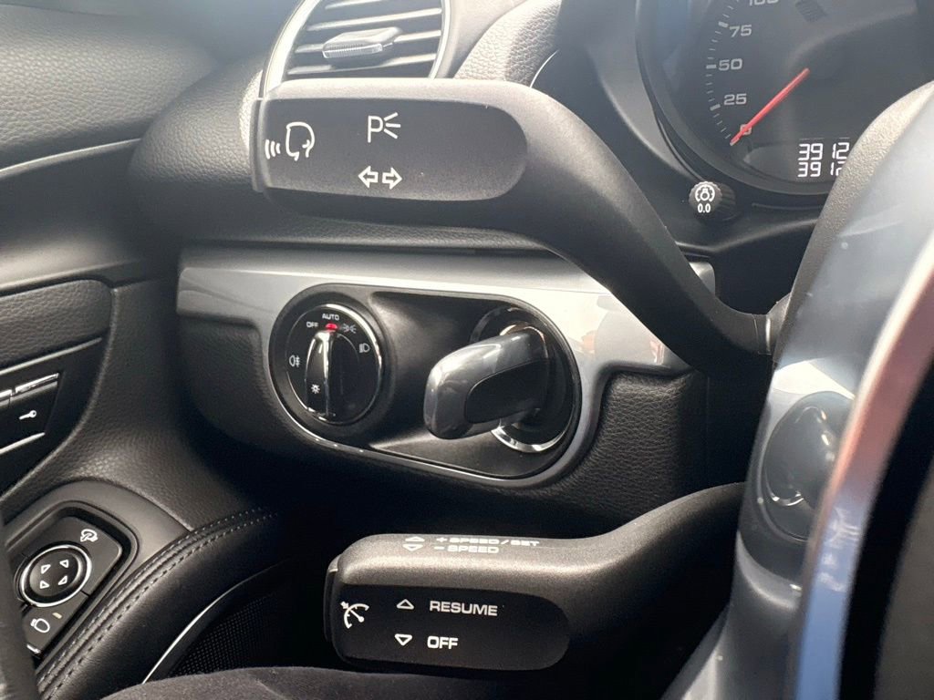 Used 2025 Porsche 718 Cayman S RWD image 23