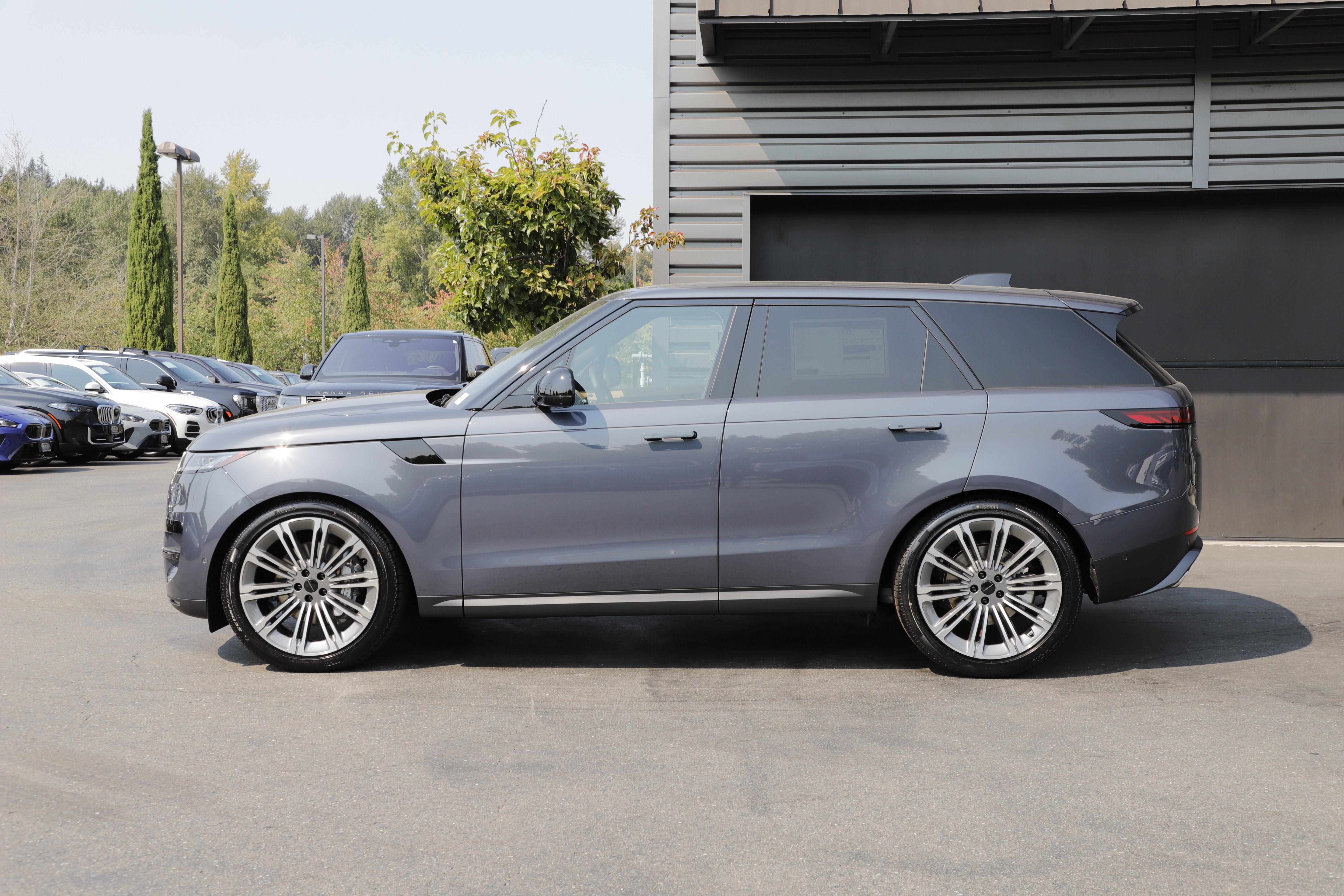 New 2026 Land Rover Range Rover Sport SE AWD/4WD image 7