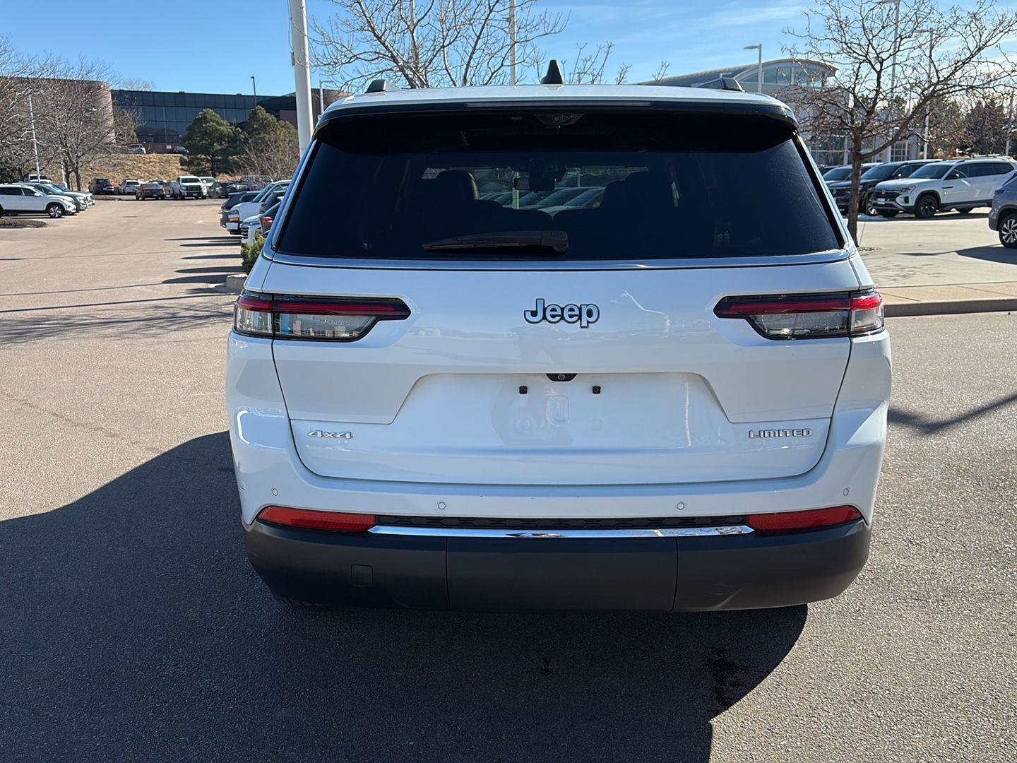 Used 2024 Jeep Grand Cherokee L Limited w/ Luxury Tech Group II image 5