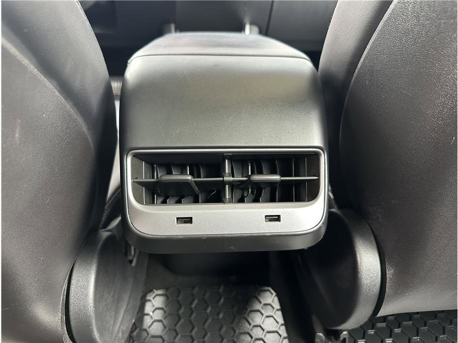 Used 2018 Tesla Model 3 Long Range image 17