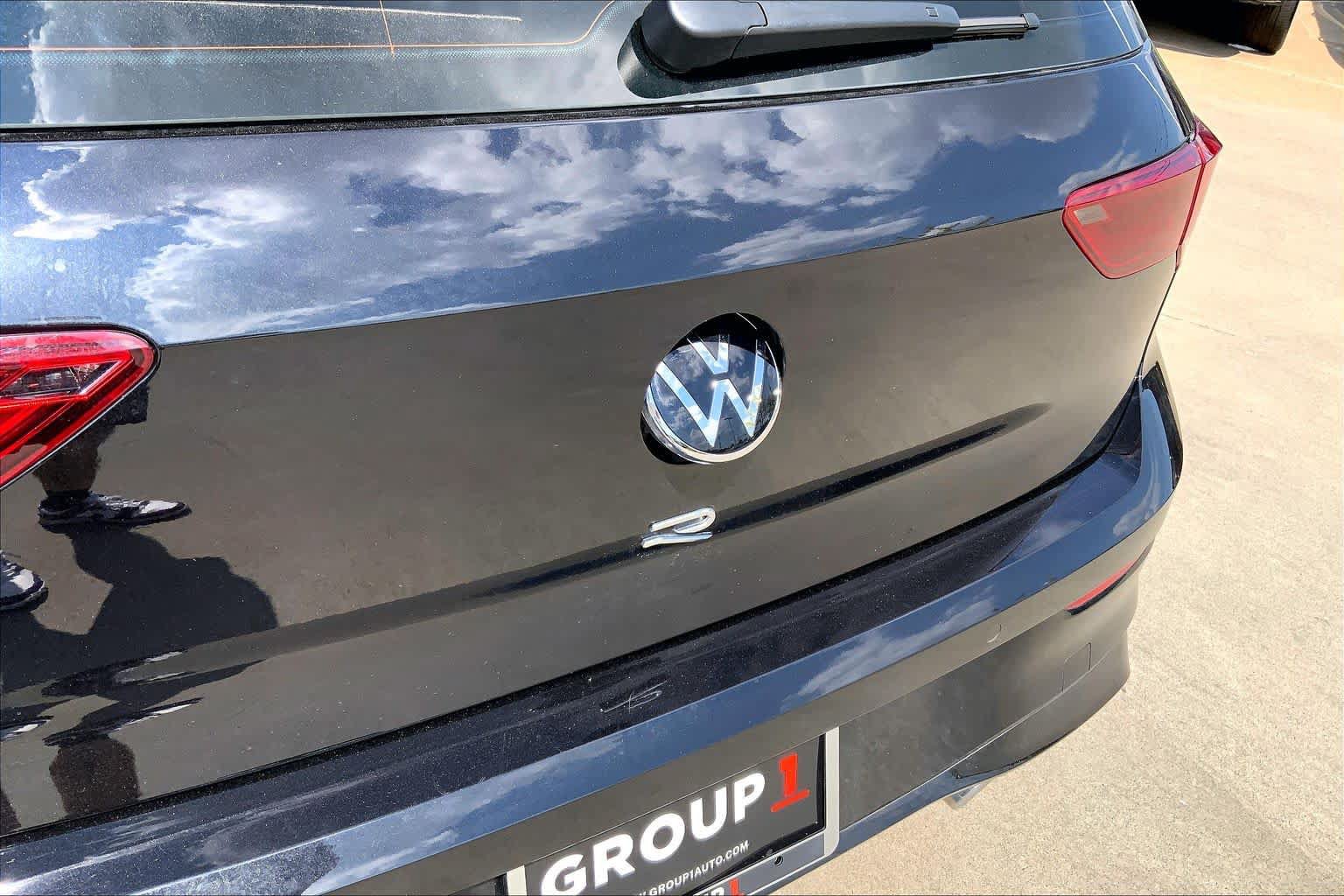 Used 2024 Volkswagen Golf R AWD/4WD image 28