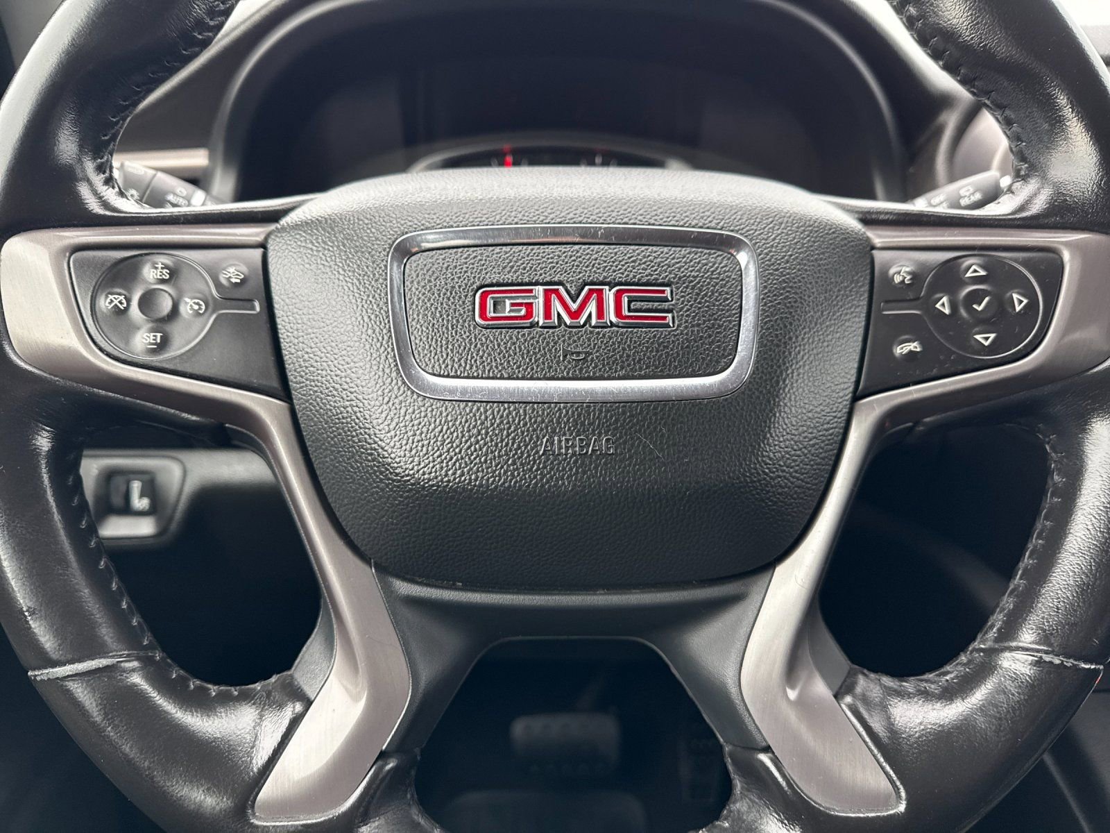 Used 2020 GMC Acadia AT4 w/ Driver Alert Package II image 27