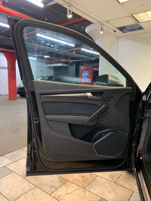 Used 2022 Audi SQ5 Premium Plus w/ Premium Plus Package image 13
