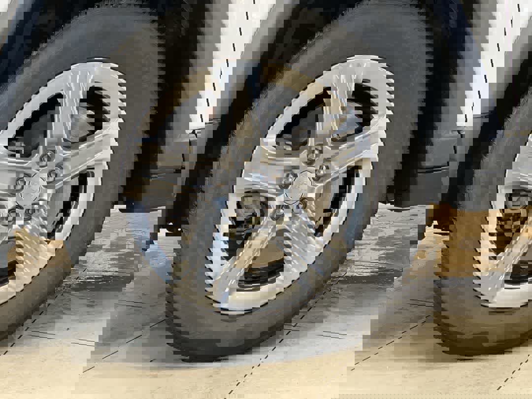 Used 2024 Jeep Compass Latitude image 12