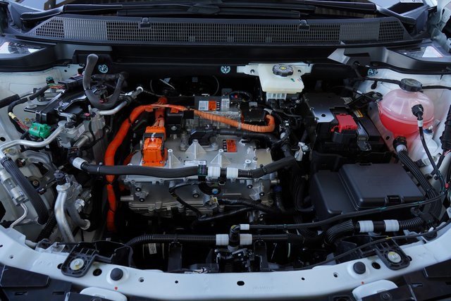 New 2025 Chevrolet Equinox EV LT image 29