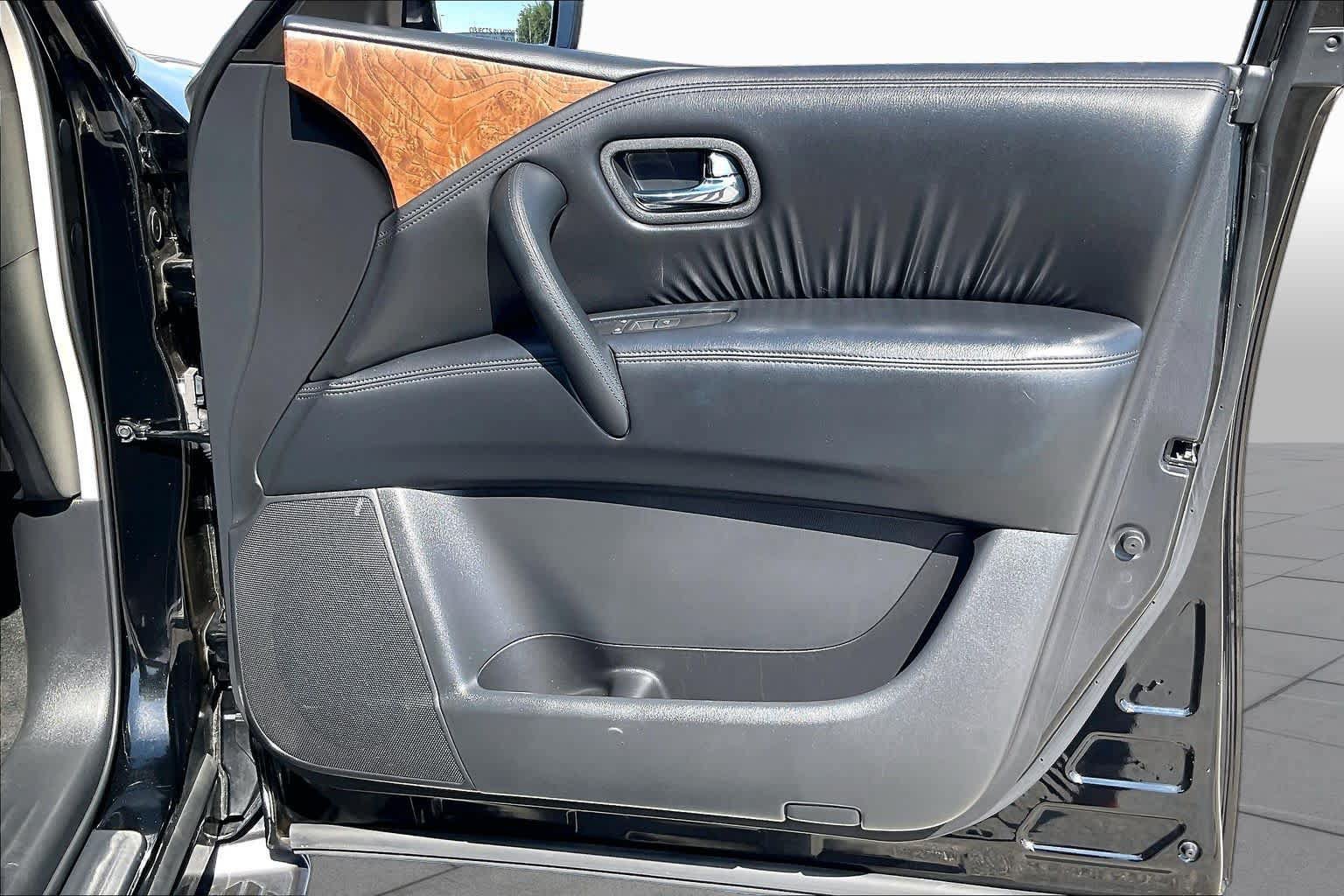 Used 2024 Nissan Armada SL w/ Captain's Chairs Package RWD image 22